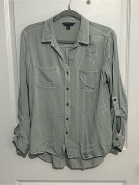 Rock & Republic Gray Button-Down Shirt Size M